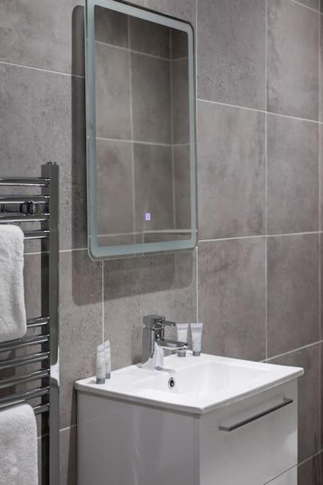 Luxury, Sleeps 6, City Centre Белфаст Экстерьер фото